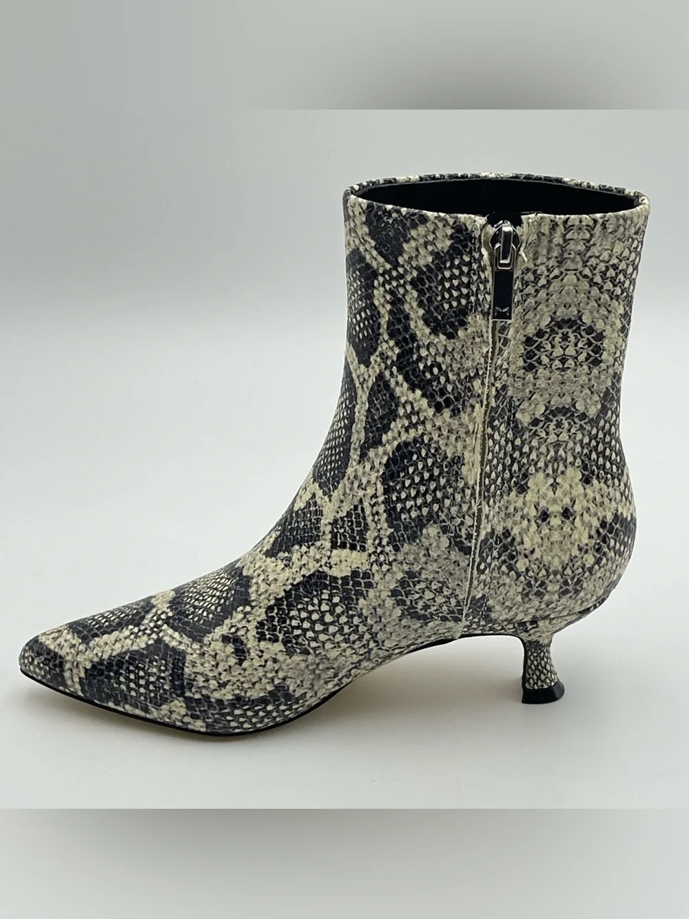 Marc Fisher SZ 5M Iggy  Pointed Toe Dress Booties Snake Kitten Heel MSRP $179